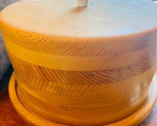 Vintage wooden cake carrier 