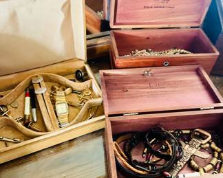 Vintage. Uses with vintage jewelry 