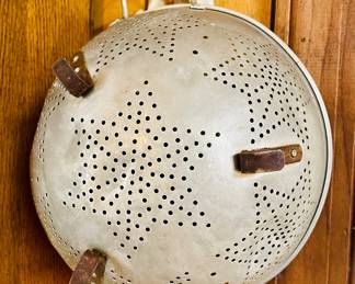 Vintage Star Collander