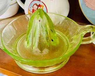 Uranium glass juicer 