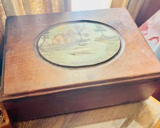 Decorative box 