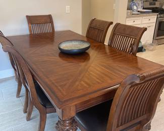 Dining table , 6 chairs $400 with extra leaf