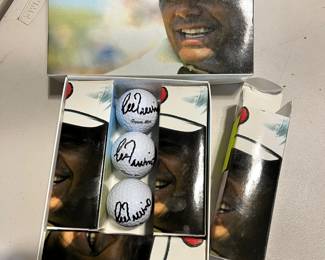 Lee Travino signed golf balls