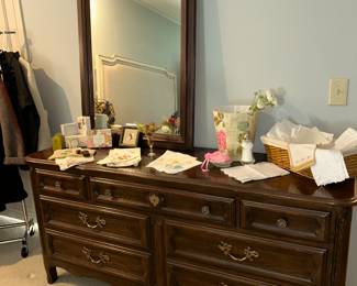 Davis Dresser