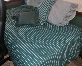 Twin bed