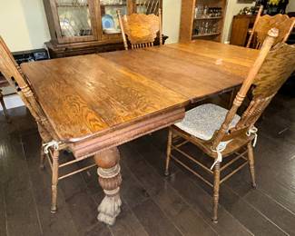Claw foot table & chairs 