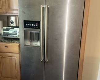 Kitchen Aide refrigerator