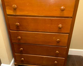 Wood chest 