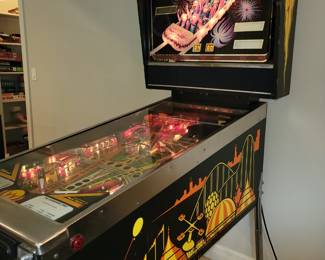 'Comet' arcade pinball machine