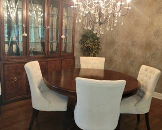 Ethan Allen dining table w/leaf