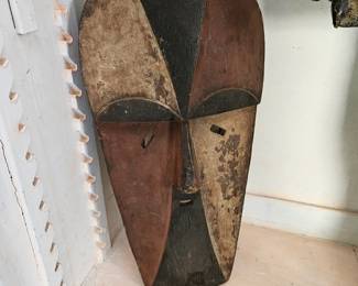 African wood mask
