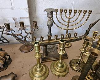 Brass minora