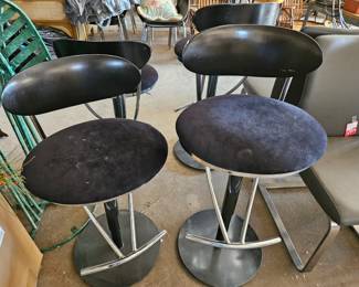 Jensen lewis hydraulic bar stools