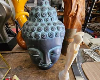 Buddha head