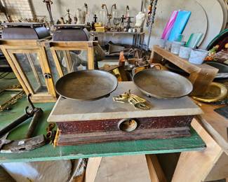 Antique scale