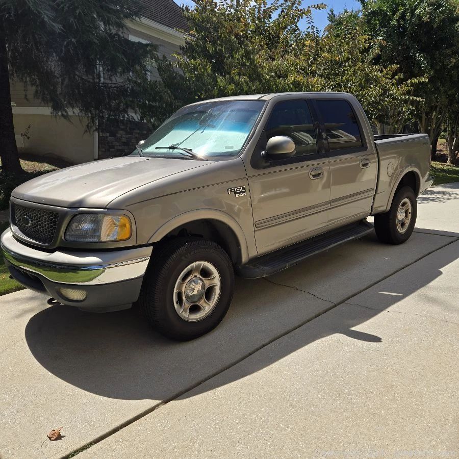 2001 4 Door Ford F150Lariat XLT 1 Owner