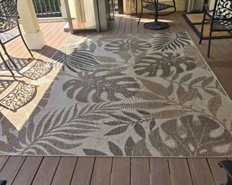 Outdoor Patterned Fiber Rug