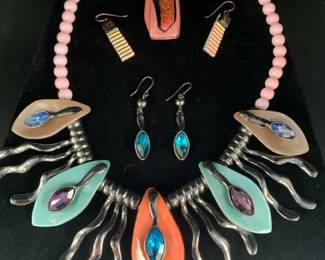 TH178Bright  Bold Costume Jewelry