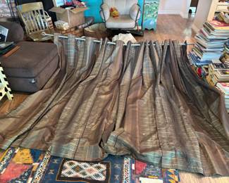TH2131 Pair Of Large Brown Curtains W Rod 