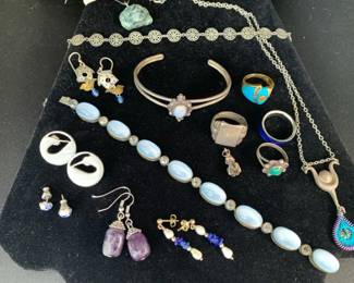 TH208Eclectic Costume Jewelry