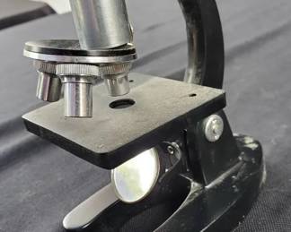 TH173VVintage Monolux Microscope In Box