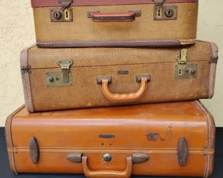 TH196Vintage Briefcase Lot 