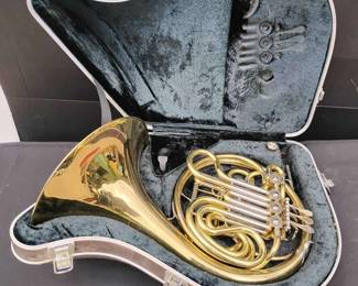 TH141French Horn 
