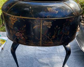 Chinoiserie Decorated Metal Plant Stand