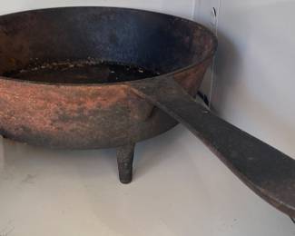 Cast Iron Spider Skillet