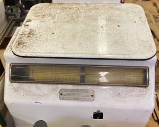 Enameled Dayton Produce Scale 