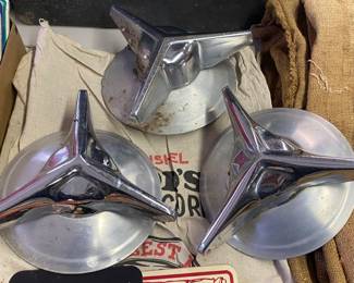 Vintage Spinner Wheel Covers (Rat Rod)