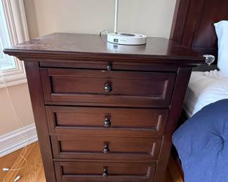Nightstand 