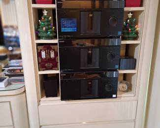 ORGANIZE 400 Blu-ray Disc, movies and DVds. 