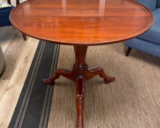 Unique Real Foot Tilt Top Table