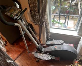 Elliptical workout machine