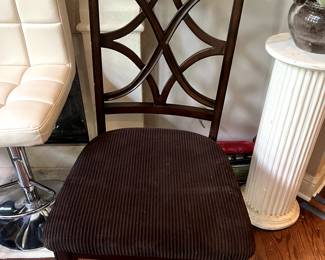 Set of 6 dining chairs