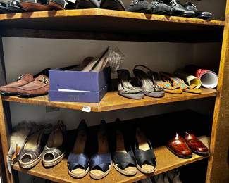 Women's shoes