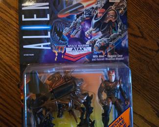 Vintage 1992 Kenner Aliens Alien Space Marine Atax Action Figure NIB