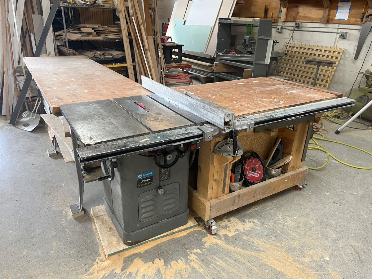 Unisaw 240v with tables - $500 (Tuesday discount!)