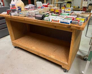 Mobile workbench or work cart.