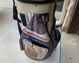 Golf bag, used but fully functional