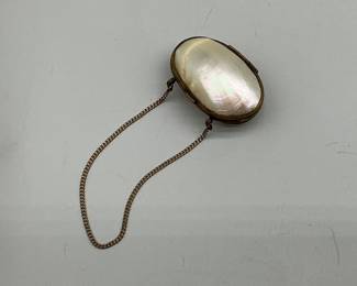 Mother of Pearl Thimble Holder