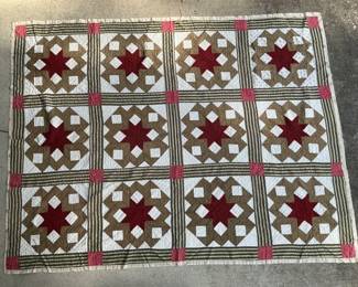 Labyrinth Star Quilt