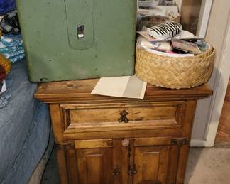 Vintage portable Elni sewing machine