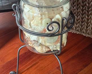 Large stand with very large, nice shells