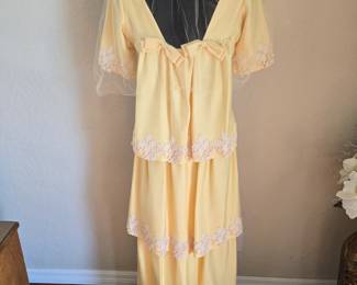 Vintage 1960s buttery yellow gown and veil