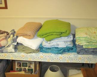 Blankets, Quilt Set/s, Heating Blanket