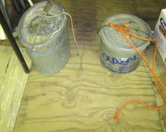 Metal minnow buckets