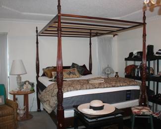 Queen Four Poster Bed
