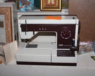 Pfaff Synchrotronic 1299 Sewing Machine